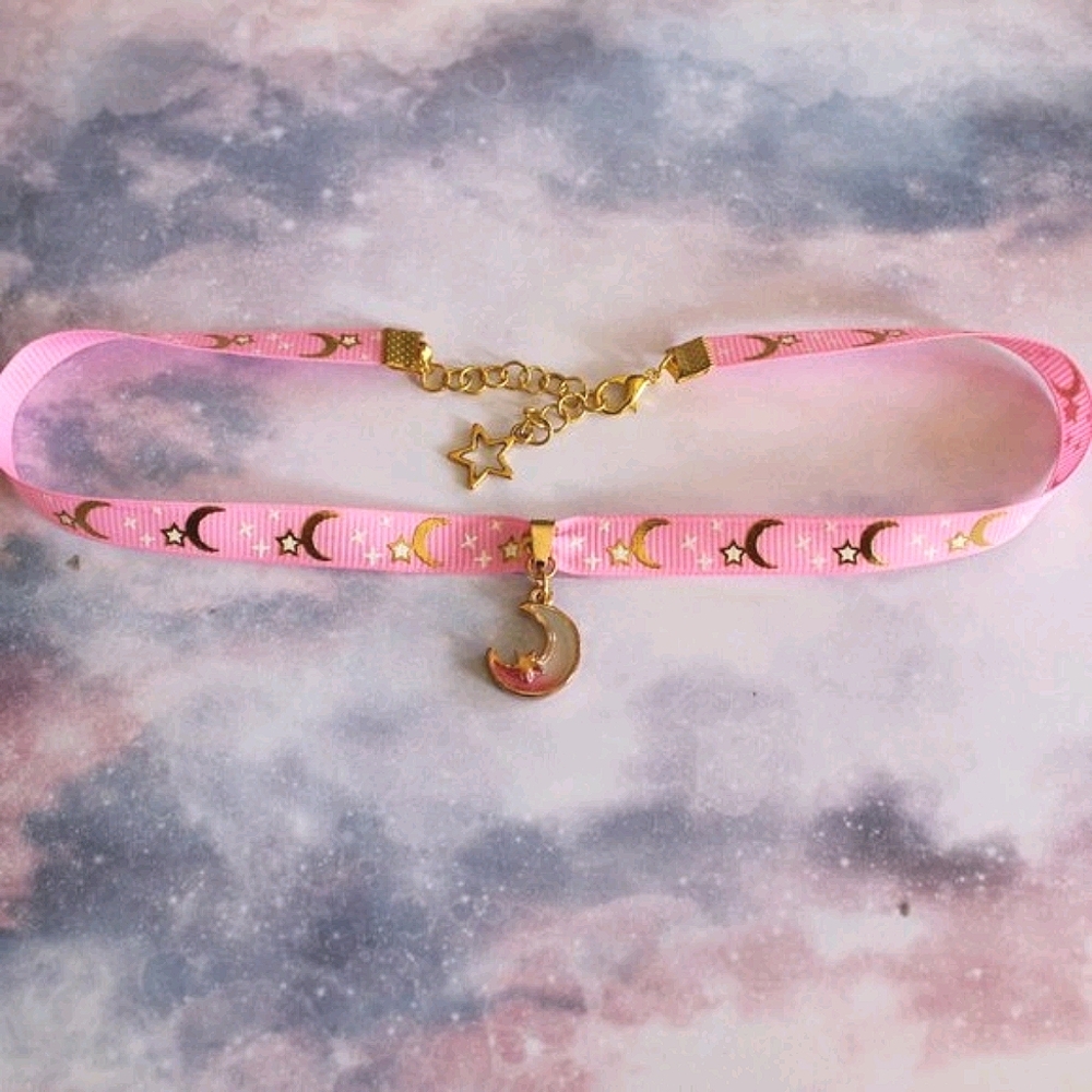 PASTEL CRESCENT MOON AND STARS CHOKER NECKLACE ๐โจ - Picture 3 of 4